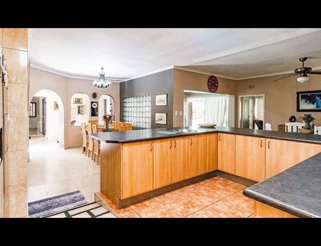 4 BEDROOM HOUSE FOR SALE IN TERENURE